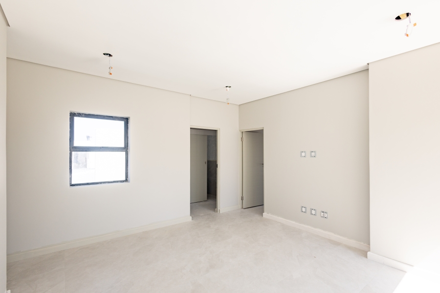 4 Bedroom Property for Sale in Sandown Western Cape